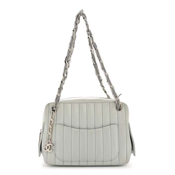 Chanel Lambskin Vertical Quilted #226804C10B